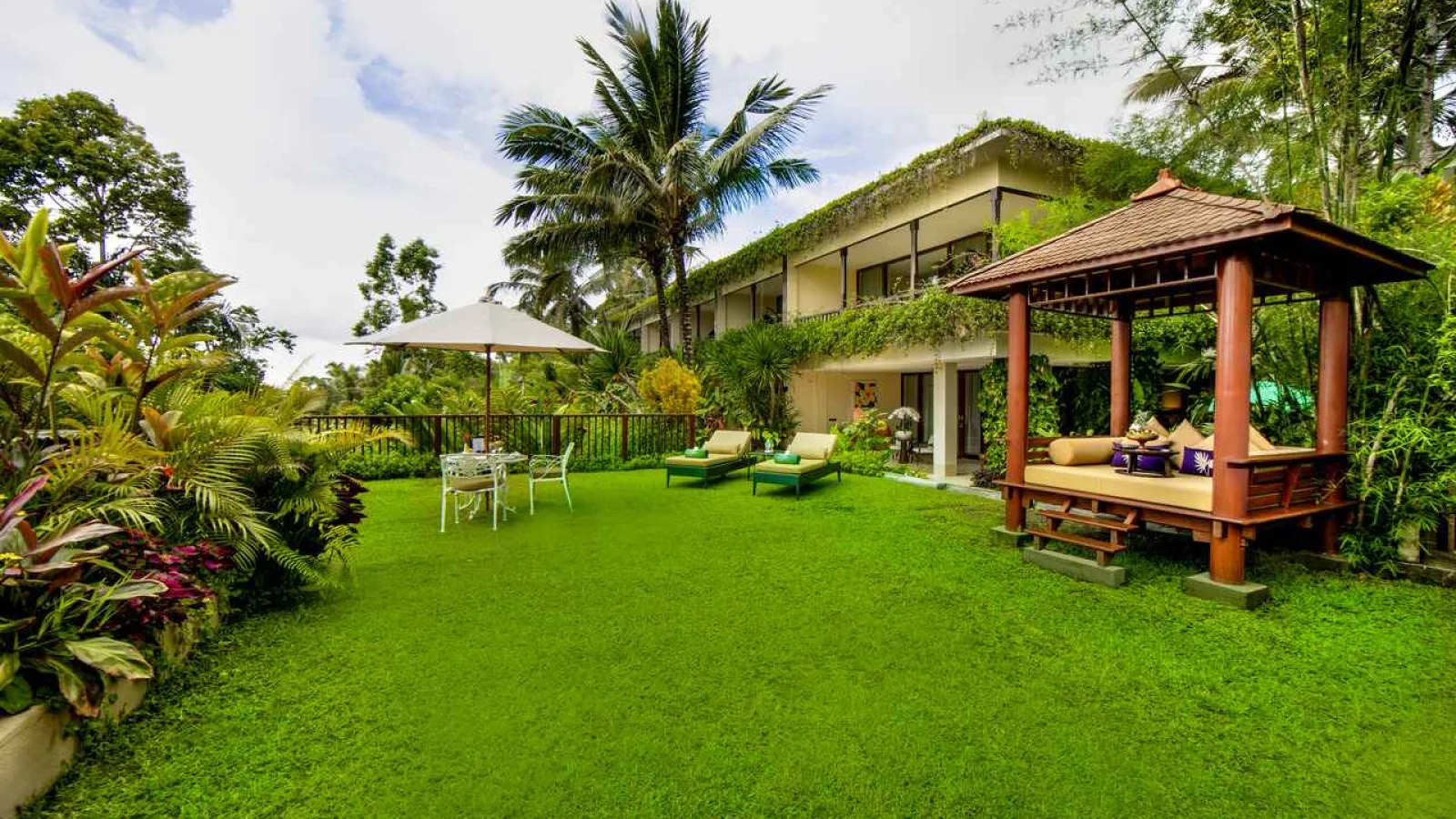 Private Garden and Outdoor Leisure Space