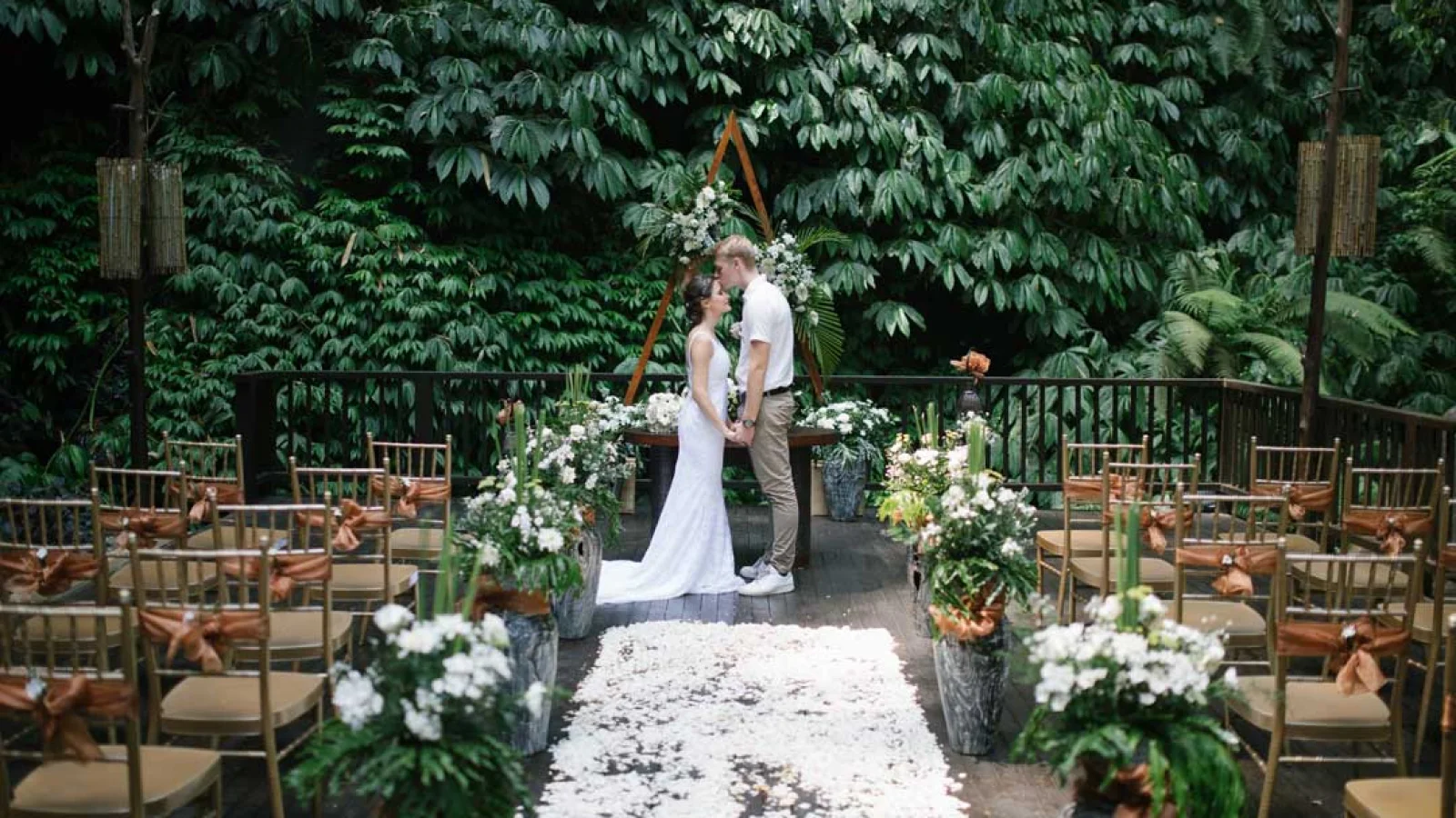 Jungle Weddings