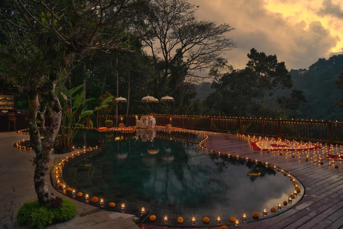 Candle Light Dinner by the Pool 